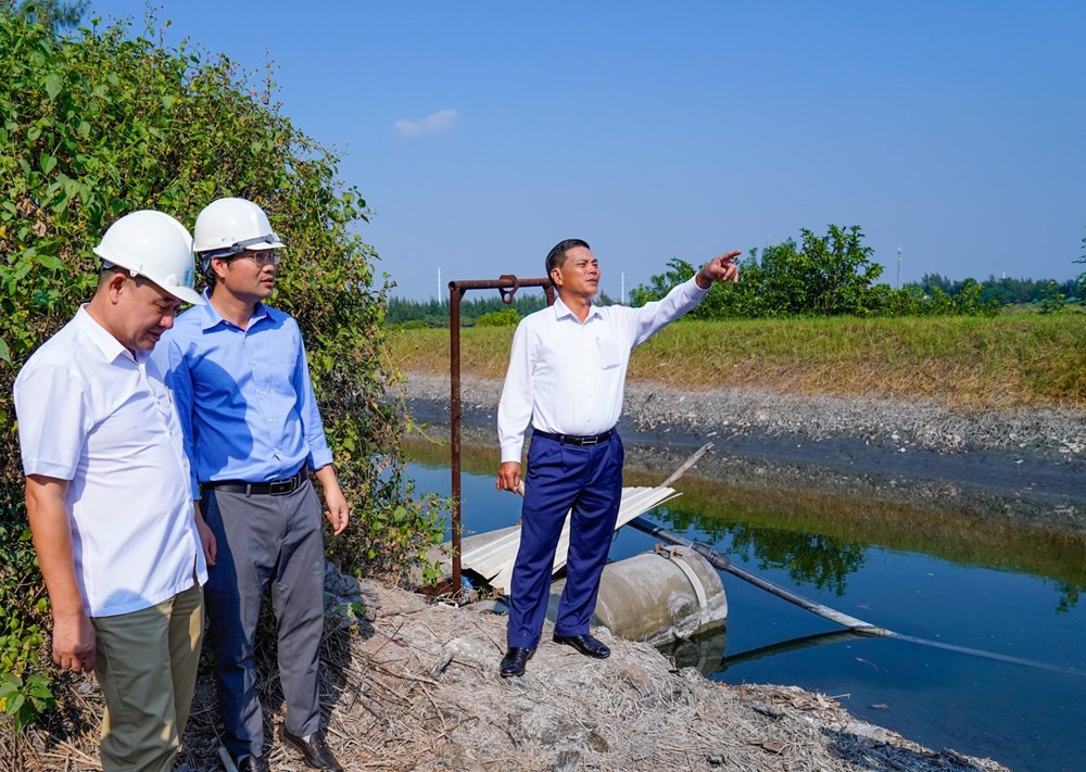 Hai Phong: Go kho cho NM thach cao va xu ly chat thai cua DAP