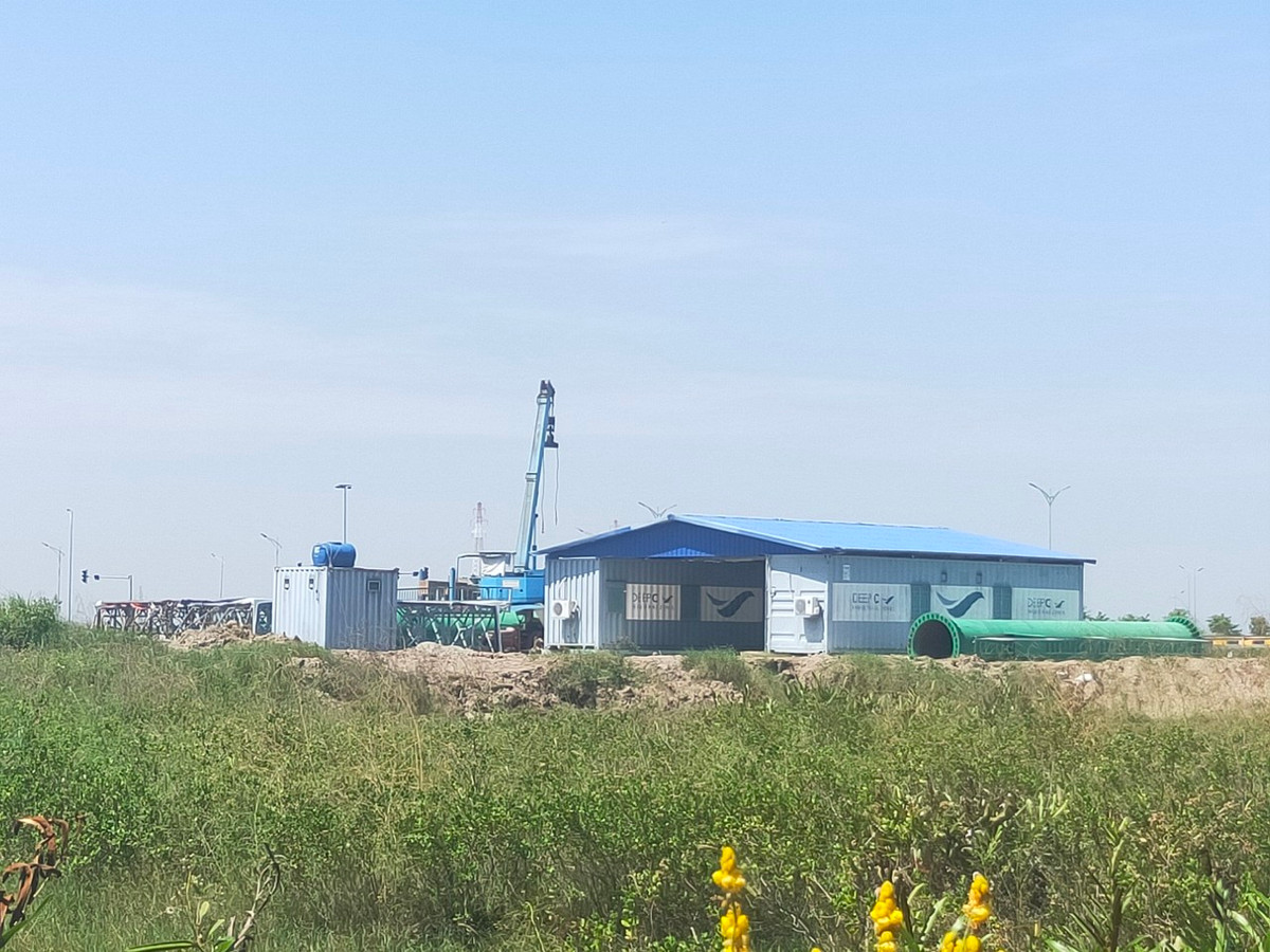 Hai Phong: Bien quang cao khong phep tai KCN Deep C suot nhieu nam?-Hinh-9