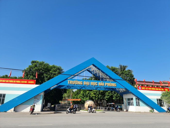 Vụ chậm cấp bằng cho 51 học viên: Trường ĐH Hải Phòng xin lỗi Vu cham cap bang cho 51 hoc vien: Truong DH Hai Phong xin loi