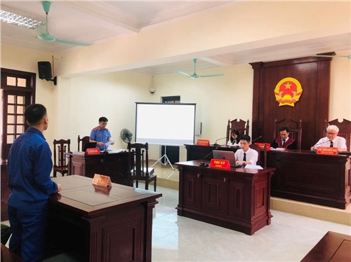 Hai Phong: Dot nham xe, nam thanh nien vuong vong lao ly