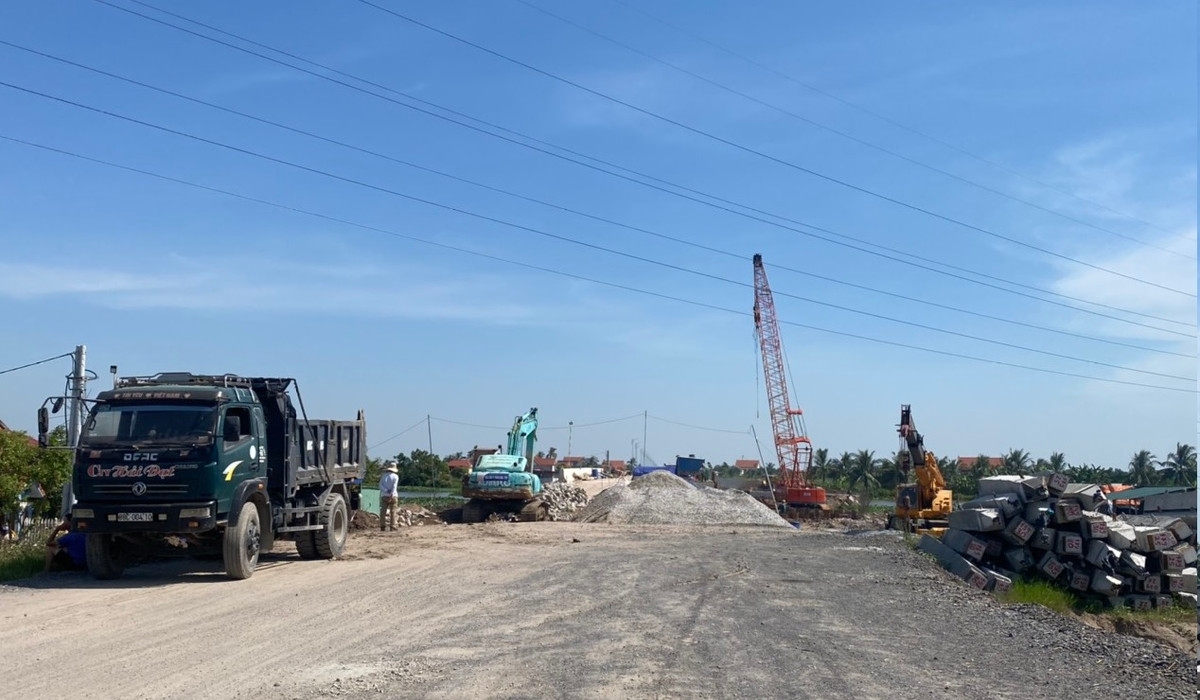 Thiếu cát, đường ven biển Hải Phòng - Thái Bình có nguy cơ chậm tiến độ - Hình 3 Thieu cat, duong ven bien Hai Phong - Thai Binh co nguy co cham tien do-Hinh-3