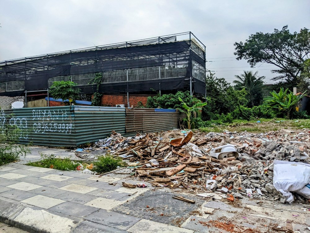 "Cứu" tuyến đường nghìn tỷ ở Hải Phòng đang thành nơi đổ phế thải Đường nghìn tỷ thành nơi đổ rác thải sinh hoạt, rác thải xây dựng...