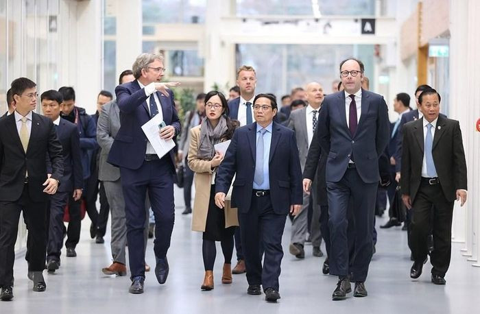 Thủ tướng Phạm Minh Chính thăm Khu công nghệ cao của Hà Lan - Hình 2 Thu tuong Pham Minh Chinh tham Khu cong nghe cao cua Ha Lan-Hinh-2