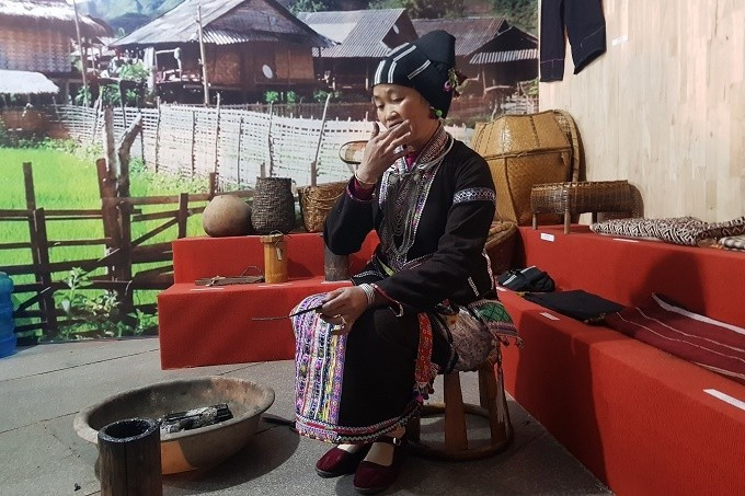 Rang den tung la chuan muc cai dep, chuan muc dao duc cua nguoi Viet-Hinh-2