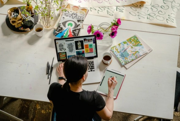 Sếp lớn “méo mặt” vì bị sa thải, chấp nhận làm nhân viên trái ngành Sep lon “meo mat” vi bi sa thai, chap nhan lam nhan vien trai nganh