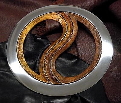 Sau khi luyện tập thành thạo, các chiến binh có thể ném Vành thép Chakram trúng mục tiêu cách xa hơn 100m. Với cạnh ngoài sắc bén, vũ khí này có thể gây ra những vết thương nghiêm trọng cho đối thủ, thậm chí là mất mạng.