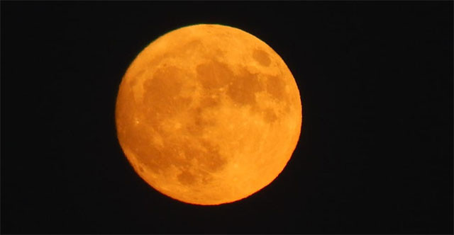 Tháng 8/2023 là một tháng đặc biệt đối với những người yêu thiên văn bởi vì có cơ hội chiêm ngưỡng 2 siêu trăng tuyệt đẹp là “ siêu trăng cá tầm” và “Trăng xanh”.