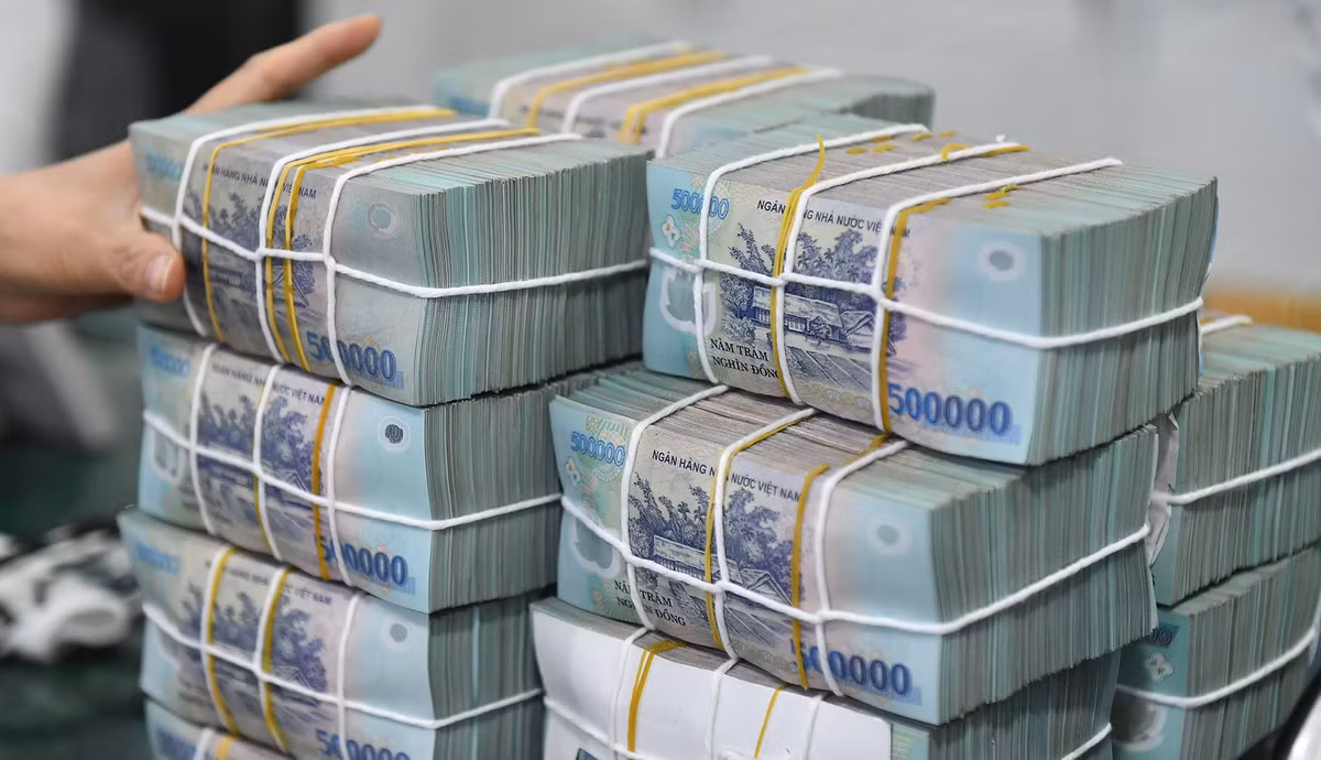 Có 500 triệu mua vàng hay gửi tiết kiệm ngân hàng, kênh nào lời hơn? Co 500 trieu mua vang hay gui tiet kiem ngan hang, kenh nao loi hon?