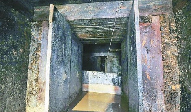 Mộ cổ phát tiếng động lạ, bất ngờ lộ ra thứ... quý hơn vàng Mo co phat tieng dong la, bat ngo lo ra thu... quy hon vang