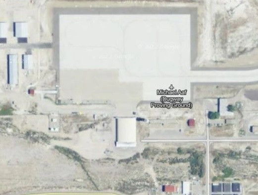 Khu vực Dugway Proving Ground ở bang Utah, Mỹ được làm trắng trên bản đồ Google Maps. Đây là khu vực được quân đội Mỹ sử dụng để thử nghiệm hệ thống vũ khí sinh học và hóa học. Vì lý do an ninh nên nơi này được Google Maps "giấu đi".