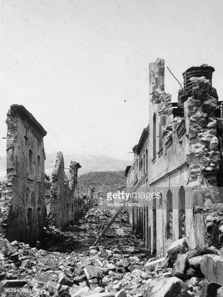 Sau đó, gã được hoãn án tử hình trước khi được hưởng án treo. Những năm cuối đời, Auguste kiếm sống bằng việc biểu diễn trong rạp xiếc Barnum &amp; Bailey Circus.