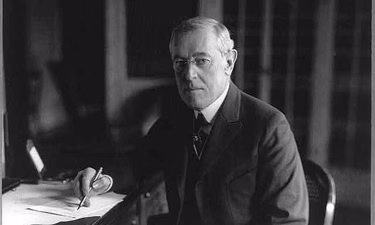Theo các nhà nghiên cứu, khi Chiến tranh thế giới 1 nổ ra, Tổng thống Mỹ Woodrow Wilson đã dùng mọi phương thức chính trị có thể để đất nước không bị kéo vào cuộc chiến khốc liệt này vì đã tận mắt chứng kiến sự tàn khốc của cuộc Nội chiến Mỹ từ khi còn bé.
