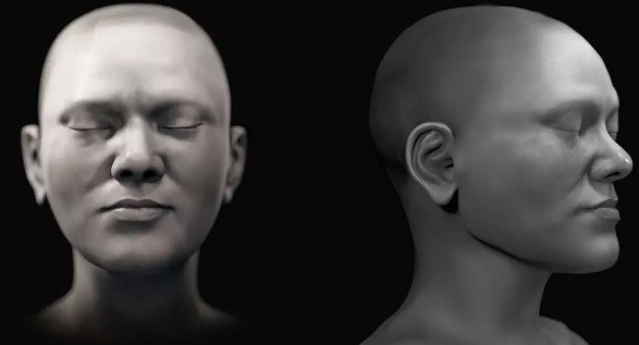 Theo các nhà nghiên cứu, người phụ nữ này sống cách đây khoảng 45.000 năm. Để thuận tiện cho việc nghiên cứu, họ đặt tên cho người phụ nữ là Zlatý kůň hay "ngựa vàng" trong tiếng Czech, tức theo tên ngọn đồi bên trên hệ thống hang động.