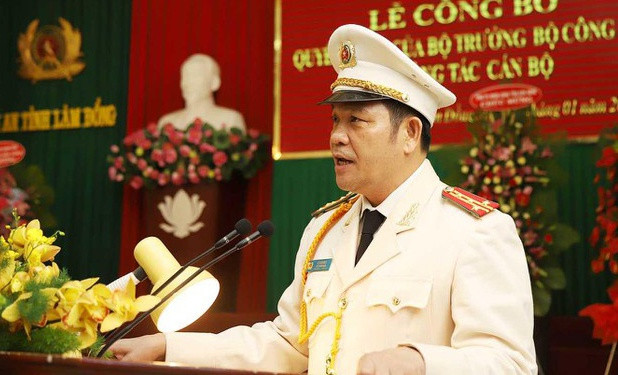 Dự kiến chiều 1/3, đoàn công tác của bộ Công an do Thứ trưởng Nguyễn Văn Thành dẫn đầu sẽ công bố quyết định Giám đốc Công an tỉnh Đắk Lắk đối với đại tá Lê Vinh Quy tại Công an tỉnh Đắk Lắk. 