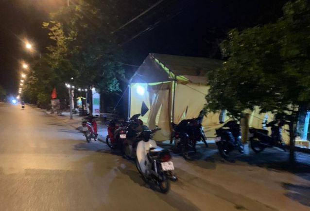  Mâu thuẫn với bố mẹ, thiếu nữ vào phòng riêng treo cổ tự tử: Nguyễn Thị Bích Ng. (SN 2001, trú thị trấn Lao Bảo, huyện Hướng Hóa, tỉnh Quảng Trị) đang ăn cơm trưa với bố mẹ. Ng. nói muốn đi vào TP HCM làm việc, nhưng vợ chồng ông Th. không đồng ý nên giữa Ng. và bố mẹ xảy ra mâu thuẫn., Ng. vào phòng riêng khóa cửa rồi treo cổ, tử vong thương tâm. 