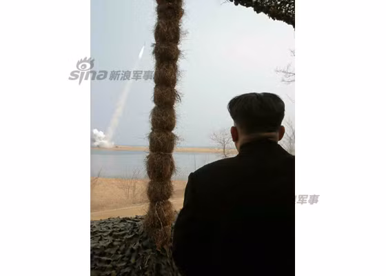 Quan chức Bộ Quốc phòng Hàn Quốc nói với Tân Hoa Xã qua điện thoại rằng, cuộc bắn pháo phản lực 300mm diễn ra trong khoảng từ 6h50 tới 8h theo giờ địa phương.