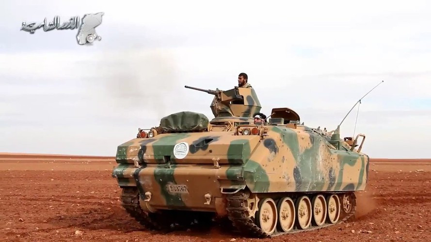 Tuy được phát triển trên nền tàng của M113 Mỹ, nhưng ACV-15 được đánh giá tốt hơn với khoang chở quân rộng rãi cũng như giáp tốt hơn.