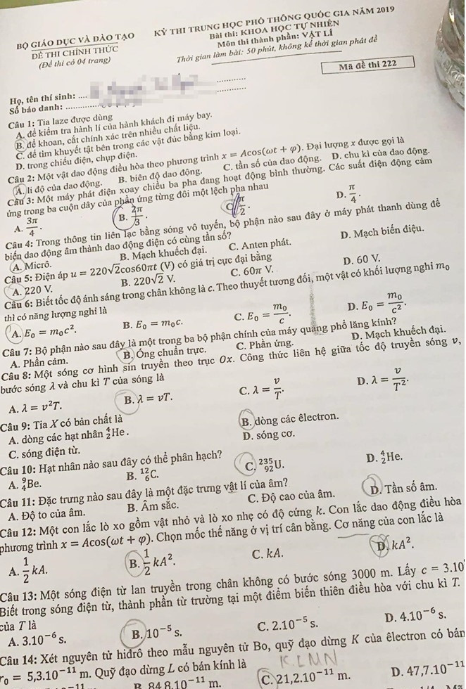 Đề thi môn Vật lý - mã đề 222 - trang 1.