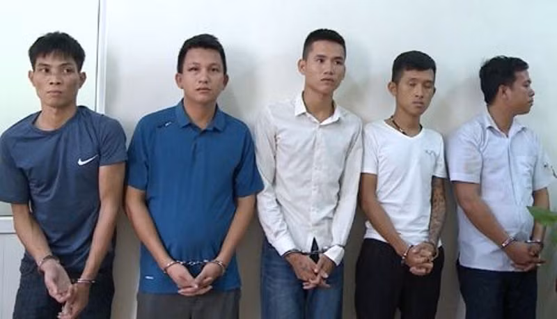 Hon chien tai bien Hai Tien: Khoi to 5 doi tuong con do