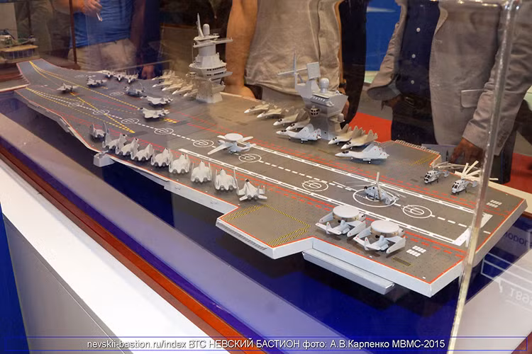 Nếu được chế tạo, Storm sẽ trở thành căn cứ không quân trên biển lớn nhất của Nga có khả năng tự bảo vệ bởi các phi đội chiến đấu cơ có mặt trên tàu. Diện tích sàn tàu ước tính lên đến 14km vuông, với 4 đường băng dành cho nhiều dòng chiến đấu cơ khác nhau. Nguồn ảnh: bastion-karpenko.