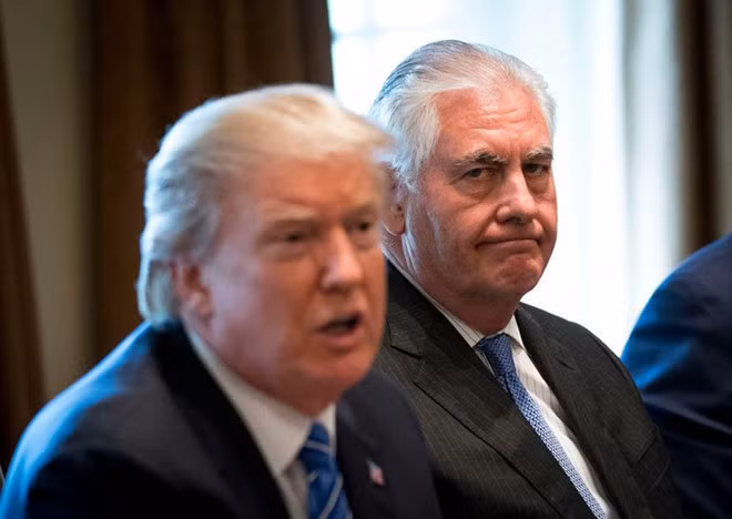 Giới truyền thông cho rằng mối quan hệ giữa Tổng thống Trump và Ngoại trưởng Tillerson trở nên căng thẳng trong nhiều tháng qua. Ảnh: NYT.