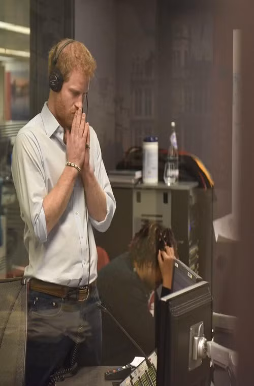 Một phút trầm tư của Hoàng tử Anh sau khi Radio 4 Today được lên sóng