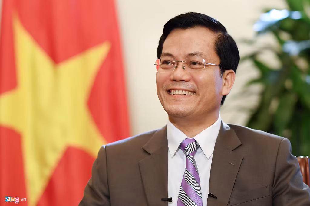 Thứ trưởng Ngoại giao Hà Kim Ngọc trả lời phỏng vấn Zing.vn chiều ngày 29/12. Ảnh: Tiến Tuấn.