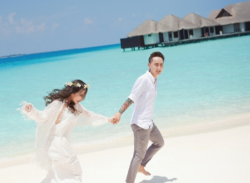 Mới đây, Vân Tokyo quyết định chia sẻ bộ ảnh cưới siêu lung linh.