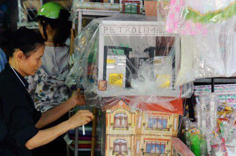 "Dưới đấy" xăng cũng đang cao.