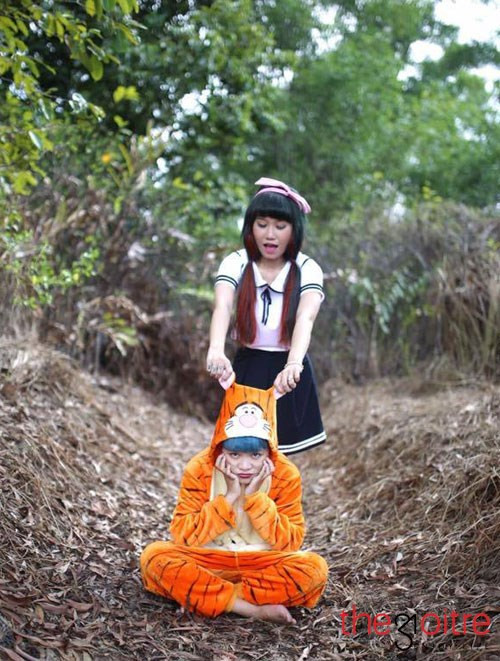 Cặp đôi tâm sự: “Để thực hiện được bộ ảnh chúng mình đã phải mất rất nhiều công sức chuẩn bị, việc di chuyển để chụp hình cũng gặp khá nhiều trục trặc. Nhưng khi nhìn thấy thành quả là bức ảnh ngộ nghĩnh, đáng yêu vào đúng dịp Quốc tế thiếu nhi cả hai thực sự rất mãn nguyện".