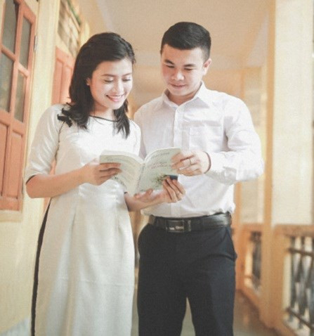 Cho đến chính thức cuối năm cuối cấp 2, Thiên đã mạnh dạn tỏ tình và nhận lại sự chấp thuận của Hà. Lên lớp 10, Thiên thi đậu vào trường chuyên Phan Bội Châu nhưng sau đó đã quyết định về trường huyện để học cùng người yêu.