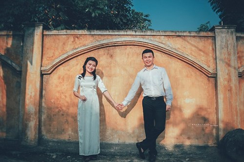 1 năm yêu xa, tính hay chán của Hà lại trỗi dậy, một lần nữa Hà lại chủ động cắt đứt liên lạc với Thiên. Ngày cô nói chia tay cũng là ngày bạn trai rất buồn, thế nhưng anh chàng này vẫn luôn nhắn nhủ: "Anh không ràng buộc tình cảm của em. Nhưng anh vẫn luôn đợi em, ở bên cạnh em”.