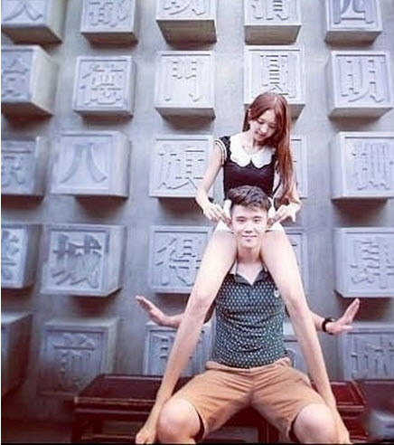 Tuy vậy, điều này không làm cô gái phải tự ti mà còn là điểm nhấn đặc biệt khiến bạn trai mê mẩn cô từ cái nhìn đầu tiên.