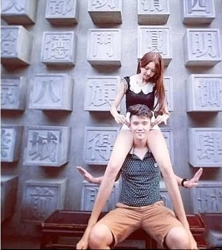 Tuy vậy, điều này không làm cô gái phải tự ti mà còn là điểm nhấn đặc biệt khiến bạn trai mê mẩn cô từ cái nhìn đầu tiên.