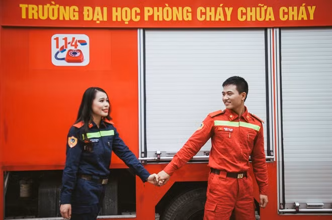 Lê Thị Như Quỳnh (21 tuổi) và Nguyễn Văn Tuân (22 tuổi) có nhiều người hâm mộ tài năng ca hát của họ.