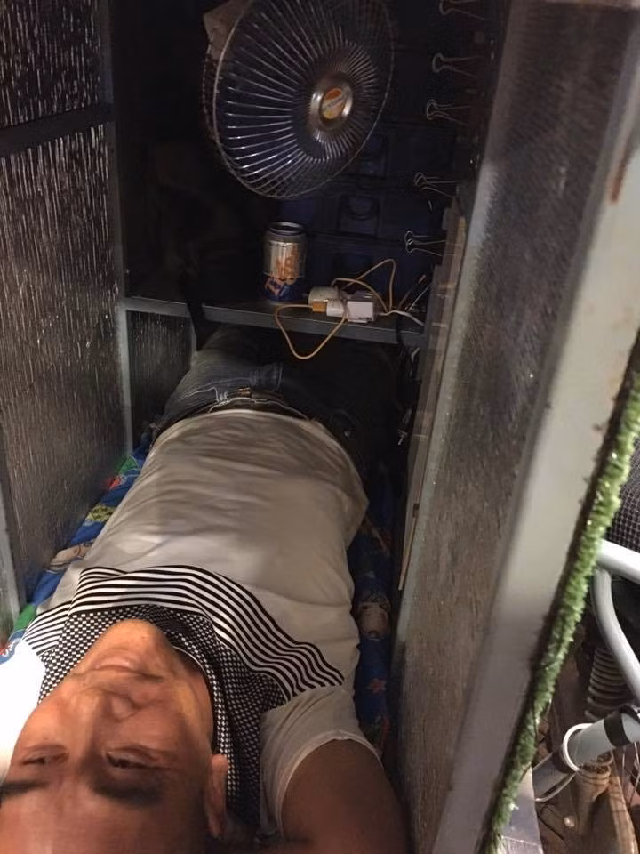 Hiện tại anh chàng người Đức đã đi vào miền Tây và chuẩn bị tới TP HCM. Câu chuyện thú vị này cũng đã nhận được rất nhiều sự quan tâm, chia sẻ của cộng đồng phượt thủ Việt Nam.