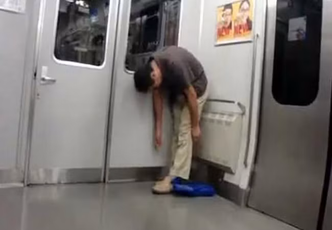 Chỉ vì buồn ngủ quá thôi mà.