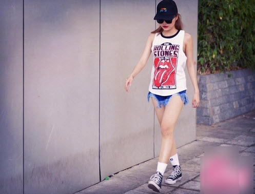 Phương Mỹ Chi thay đổi đã đáng kinh ngạc thì chị gái còn gây sốc hơn.