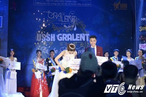 Chưa học qua bất kỳ lớp học múa nào nhưng việc tham gia CLB Nghệ thuật Sol đã giúp Ngọc Anh có kỹ năng, cũng như sự điêu luyện khi thể hiện các động tác.