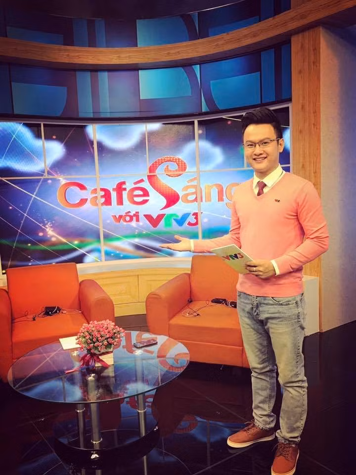 MC “Ca phe sang voi VTV3” tiet lo thu nhap, ap luc tai nha dai-Hinh-2