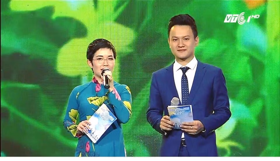 MC “Ca phe sang voi VTV3” tiet lo thu nhap, ap luc tai nha dai-Hinh-4