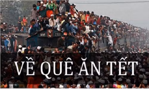 Chen lấn trên tàu xe để về được quê.