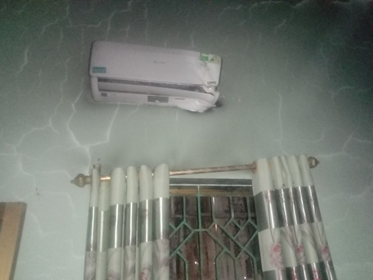 Vu chay nha xuong, lua lan sang hang xom o Ung Hoa: 