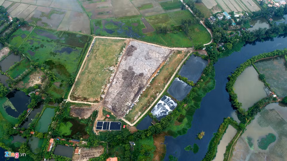 Anh: Bai rac rong hon 20.000m2 "buc tu" pho bien Sam Son