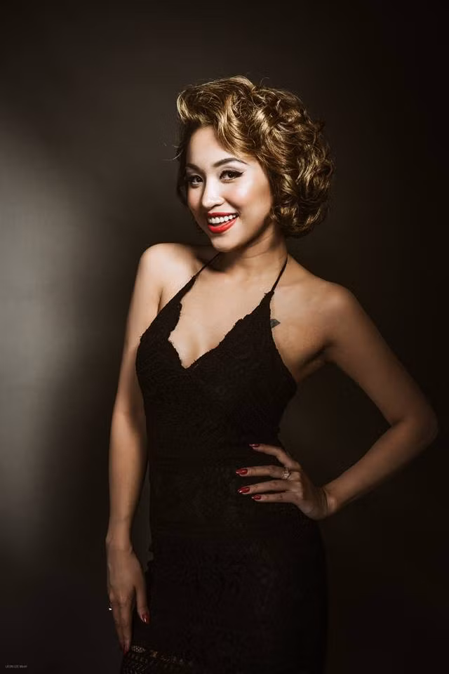 MC tung lo hong mot mat, sap cam viet ve su biet on-Hinh-3