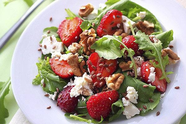 Bạn có biết, sau khi tập gym, bạn chỉ cần ăn một nắm nhỏ các loại hạt là cơ thể sẽ được cung cấp đủ protein, chất xơ và chất béo lành mạnh, giúp dạ dày của bạn cảm thấy no cho đến bữa ăn tiếp theo.