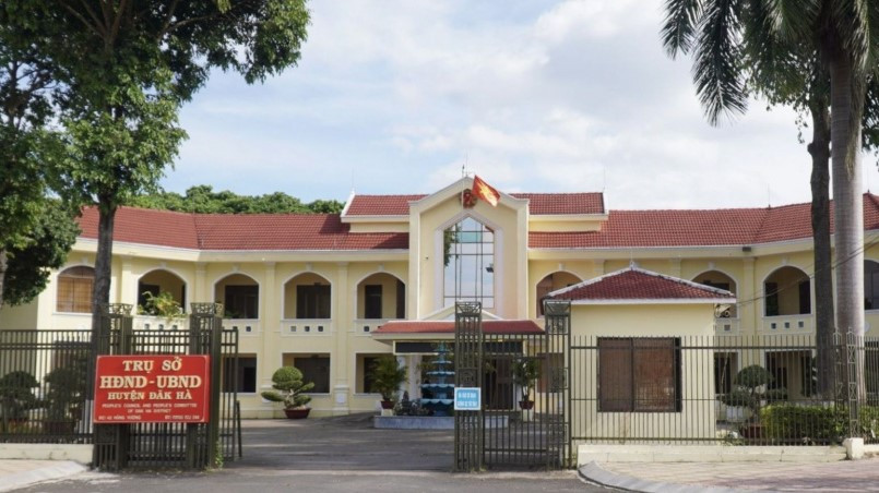 Duy nhat Cty Quang Hung Kon Tum du goi thau tai Truong Dak Hring-Hinh-2