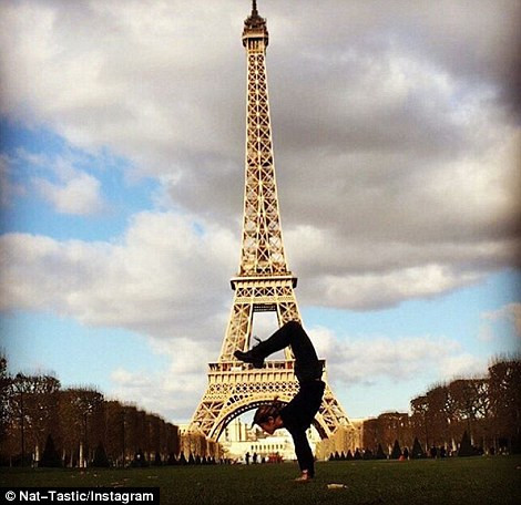 hay tháp Eiffel của Pháp.