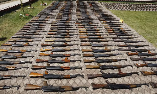 Nhung quoc gia nguoi dan so huu nhieu sung nhat the gioi-Hinh-8