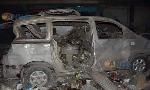 Ba chiếc xe được cho là chở đầy chất nổ đã phát nổ ở gần một bệnh viện dã chiến của lực lượng dân quân người Kurd và trong khu chợ đông đúc Souk Al Jumla.